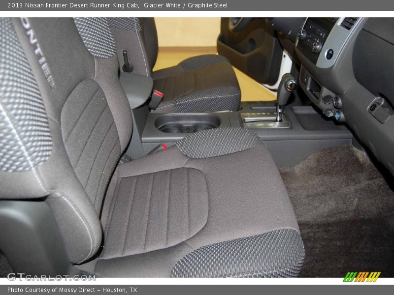 Glacier White / Graphite Steel 2013 Nissan Frontier Desert Runner King Cab