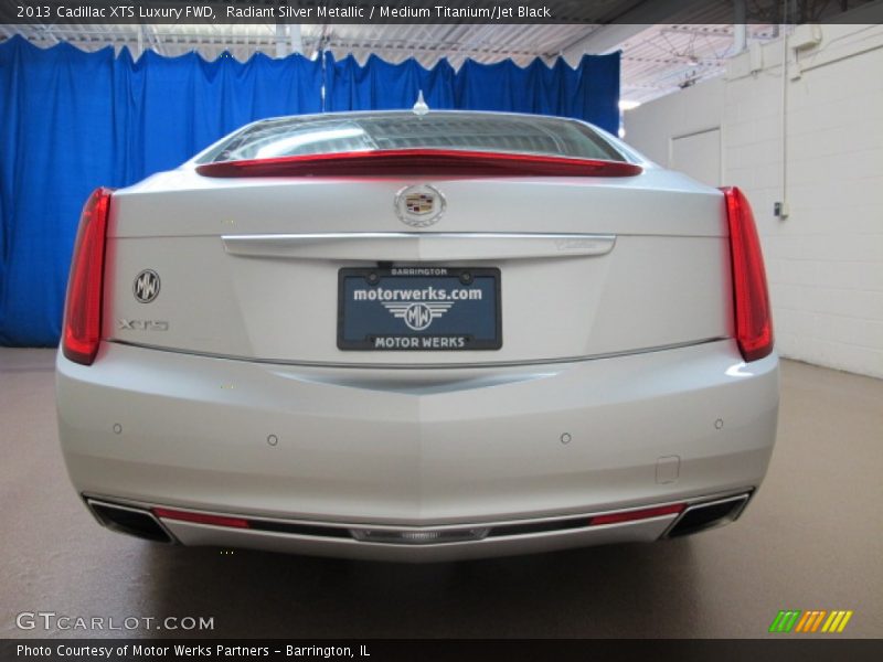 Radiant Silver Metallic / Medium Titanium/Jet Black 2013 Cadillac XTS Luxury FWD