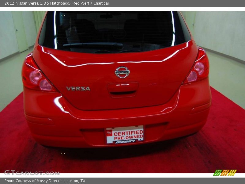 Red Alert / Charcoal 2012 Nissan Versa 1.8 S Hatchback