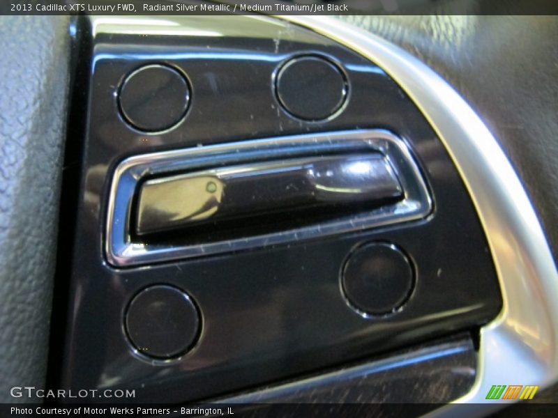 Radiant Silver Metallic / Medium Titanium/Jet Black 2013 Cadillac XTS Luxury FWD