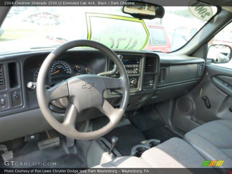 Black / Dark Charcoal 2004 Chevrolet Silverado 1500 LS Extended Cab 4x4