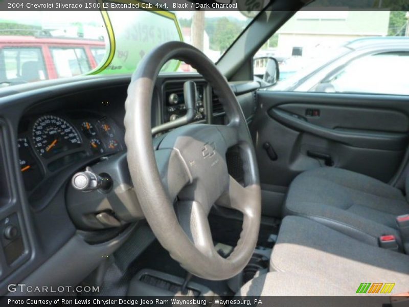 Black / Dark Charcoal 2004 Chevrolet Silverado 1500 LS Extended Cab 4x4
