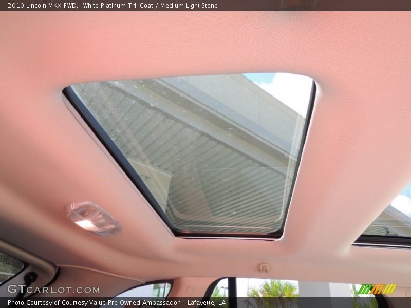 White Platinum Tri-Coat / Medium Light Stone 2010 Lincoln MKX FWD