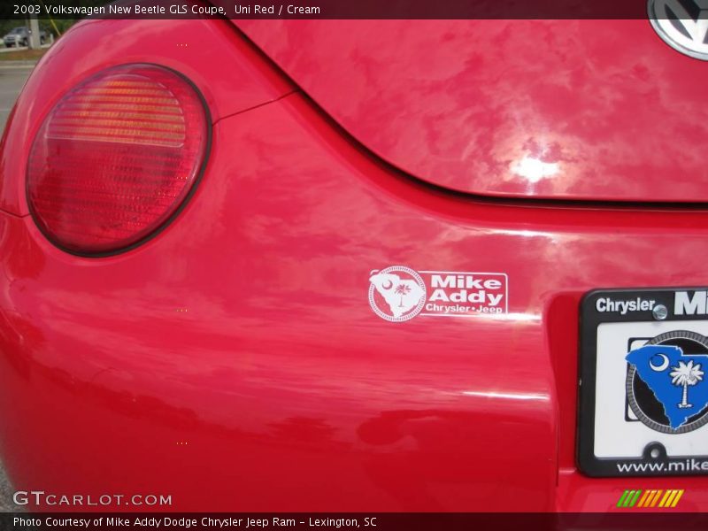 Uni Red / Cream 2003 Volkswagen New Beetle GLS Coupe