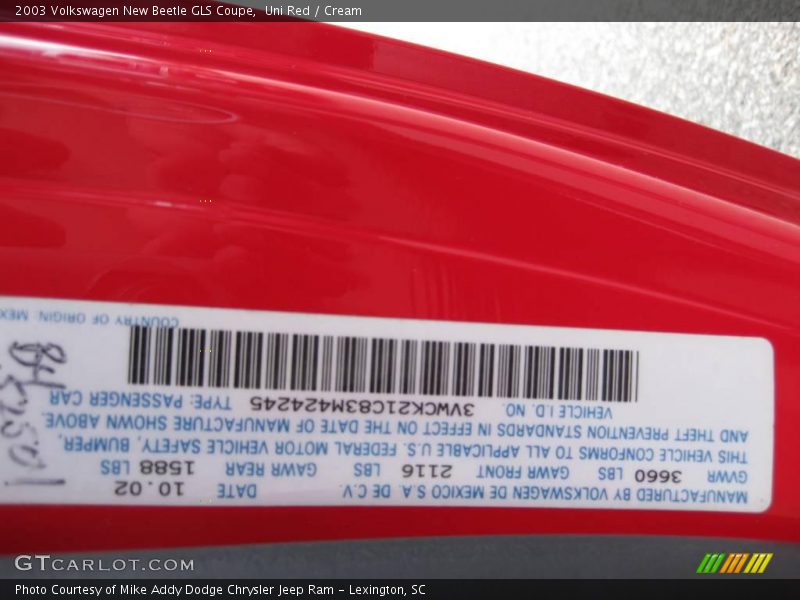 Uni Red / Cream 2003 Volkswagen New Beetle GLS Coupe