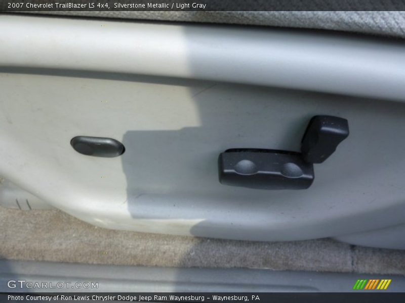 Silverstone Metallic / Light Gray 2007 Chevrolet TrailBlazer LS 4x4