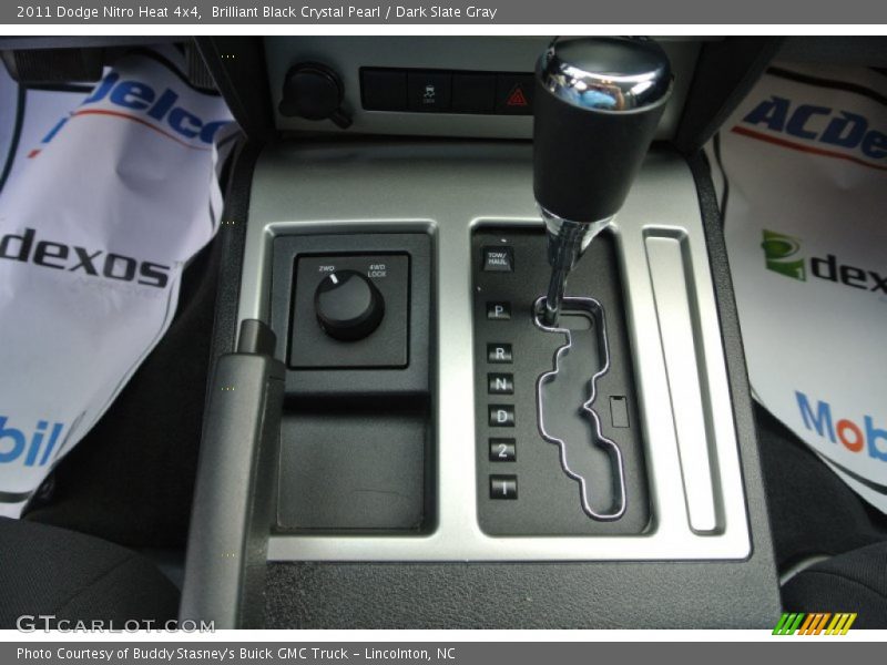 Brilliant Black Crystal Pearl / Dark Slate Gray 2011 Dodge Nitro Heat 4x4