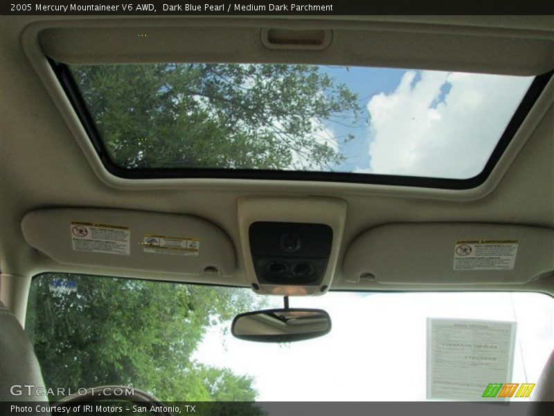 Dark Blue Pearl / Medium Dark Parchment 2005 Mercury Mountaineer V6 AWD