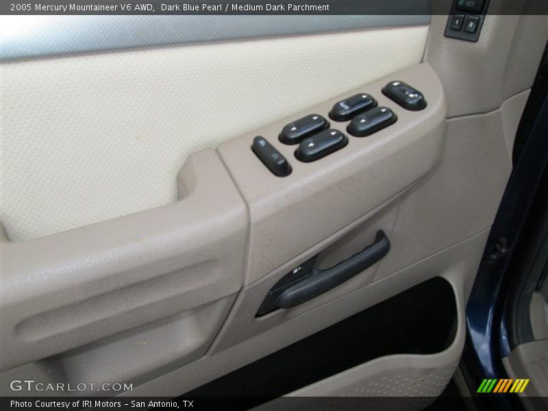 Dark Blue Pearl / Medium Dark Parchment 2005 Mercury Mountaineer V6 AWD