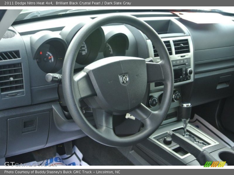 Brilliant Black Crystal Pearl / Dark Slate Gray 2011 Dodge Nitro Heat 4x4