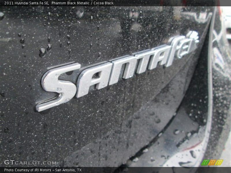 Phantom Black Metallic / Cocoa Black 2011 Hyundai Santa Fe SE