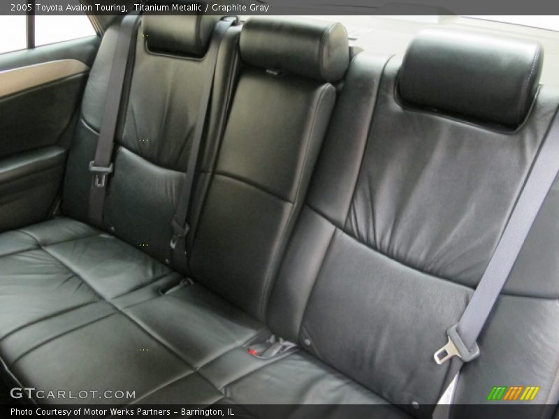 Titanium Metallic / Graphite Gray 2005 Toyota Avalon Touring