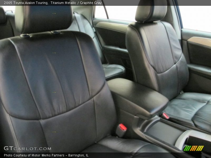 Titanium Metallic / Graphite Gray 2005 Toyota Avalon Touring