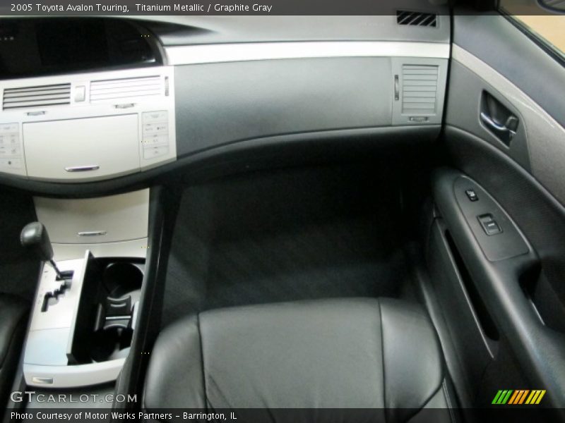 Titanium Metallic / Graphite Gray 2005 Toyota Avalon Touring
