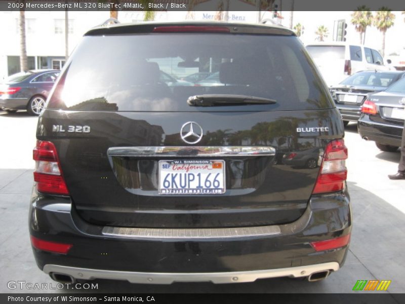 Black / Black 2009 Mercedes-Benz ML 320 BlueTec 4Matic