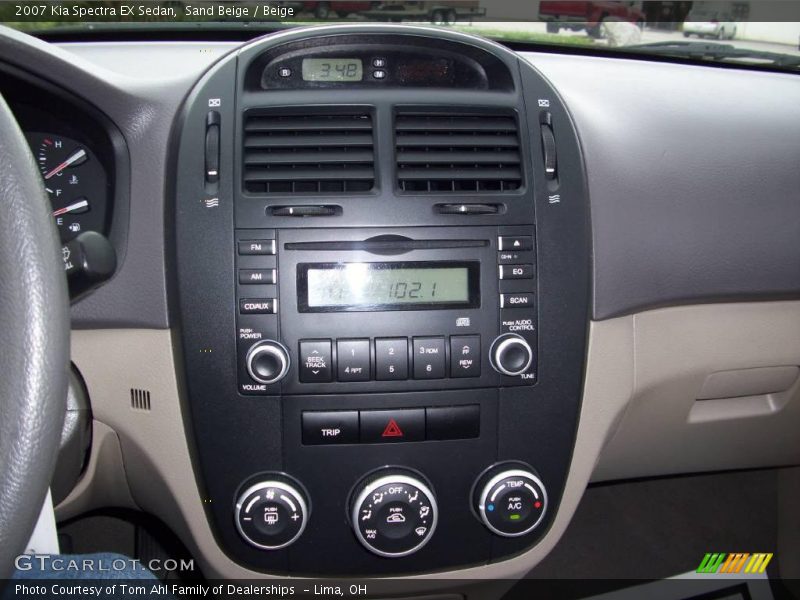 Sand Beige / Beige 2007 Kia Spectra EX Sedan