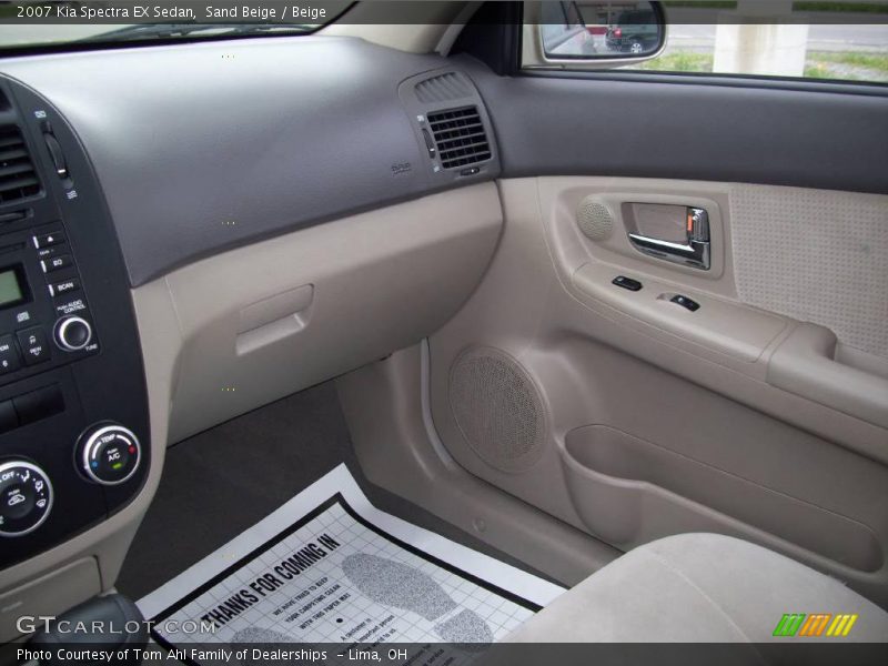 Sand Beige / Beige 2007 Kia Spectra EX Sedan