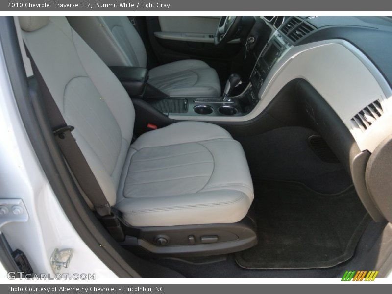 Summit White / Light Gray 2010 Chevrolet Traverse LTZ