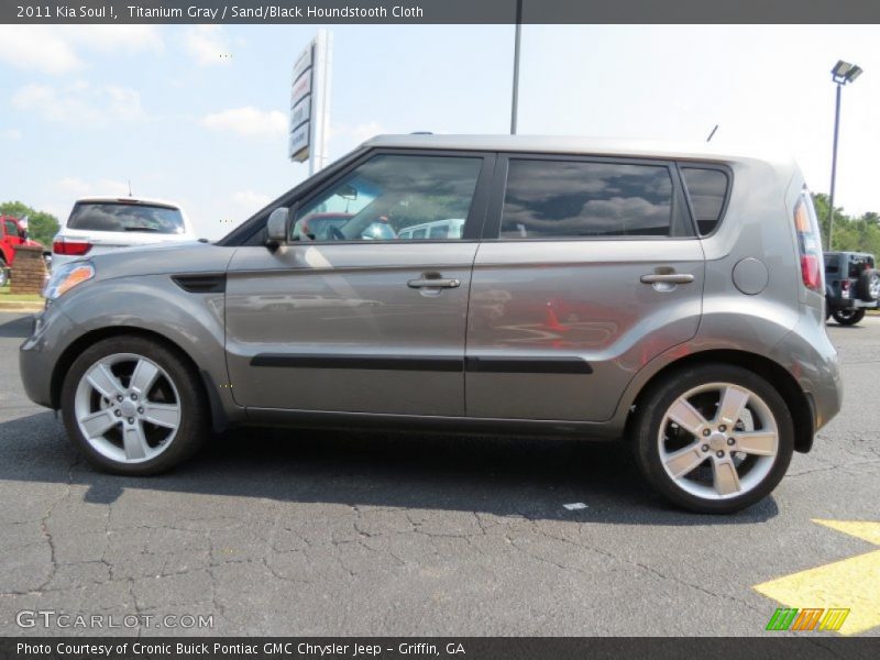 Titanium Gray / Sand/Black Houndstooth Cloth 2011 Kia Soul !