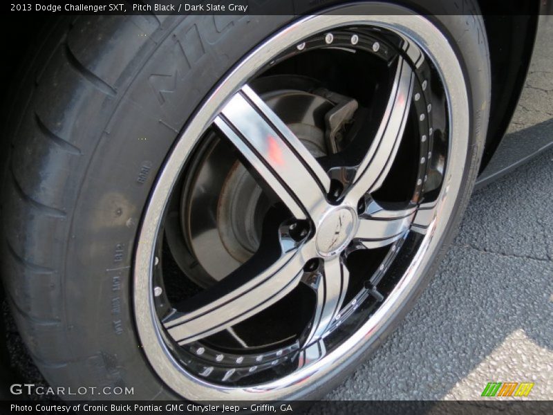 Pitch Black / Dark Slate Gray 2013 Dodge Challenger SXT