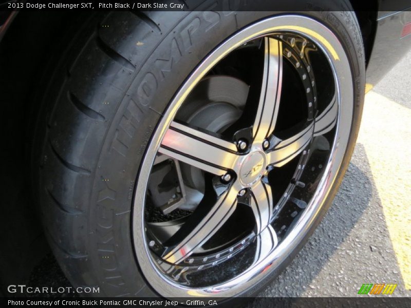 Pitch Black / Dark Slate Gray 2013 Dodge Challenger SXT