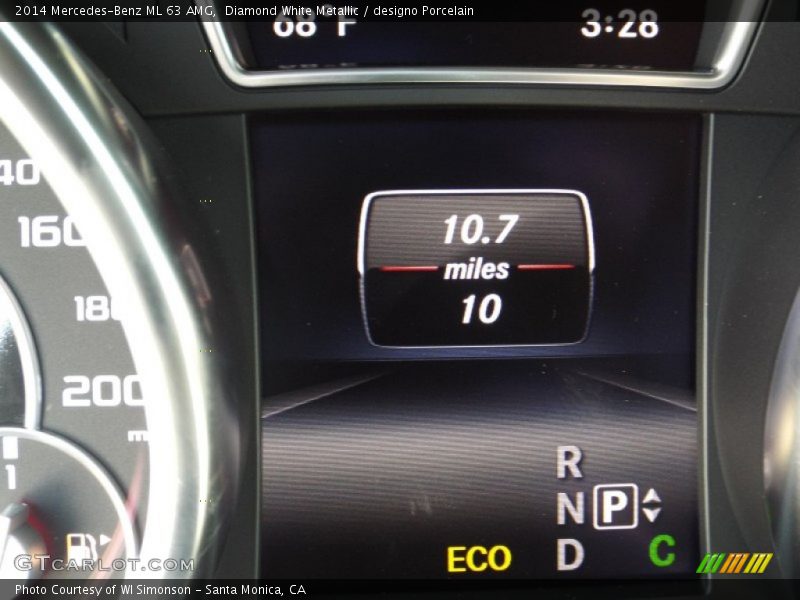 Diamond White Metallic / designo Porcelain 2014 Mercedes-Benz ML 63 AMG