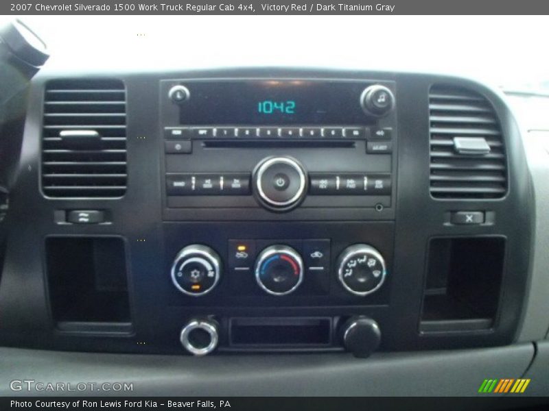 Victory Red / Dark Titanium Gray 2007 Chevrolet Silverado 1500 Work Truck Regular Cab 4x4