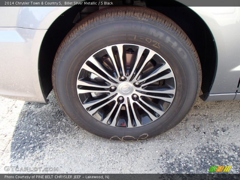  2014 Town & Country S Wheel