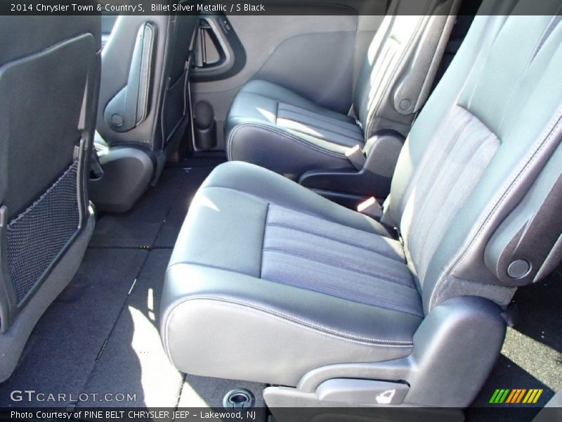 Billet Silver Metallic / S Black 2014 Chrysler Town & Country S