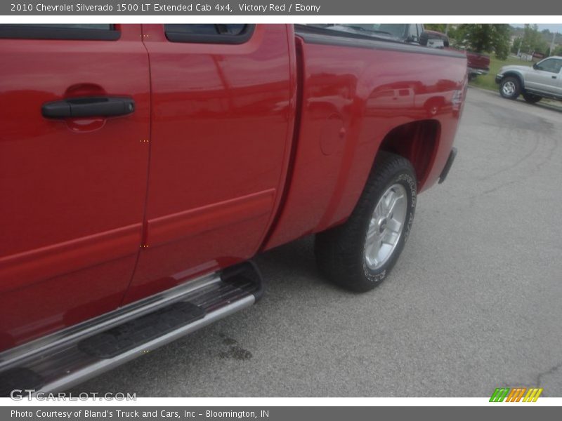 Victory Red / Ebony 2010 Chevrolet Silverado 1500 LT Extended Cab 4x4