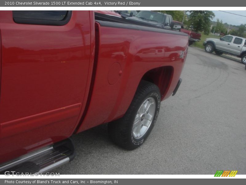 Victory Red / Ebony 2010 Chevrolet Silverado 1500 LT Extended Cab 4x4