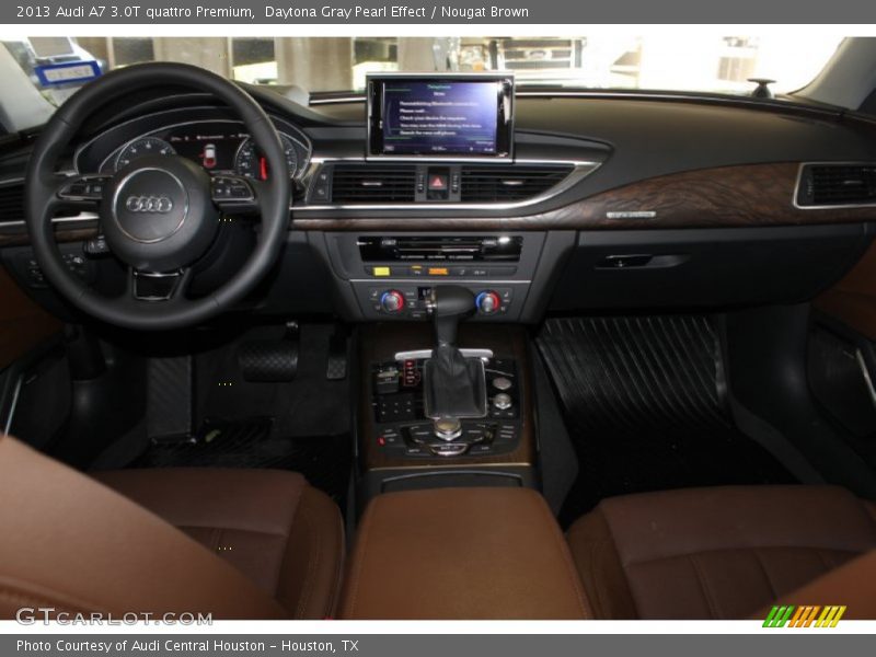 Dashboard of 2013 A7 3.0T quattro Premium
