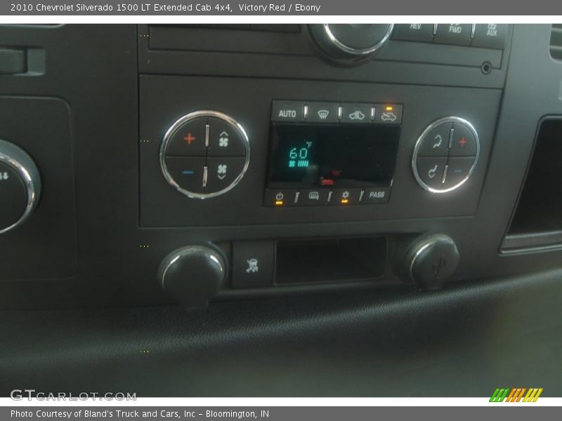 Victory Red / Ebony 2010 Chevrolet Silverado 1500 LT Extended Cab 4x4