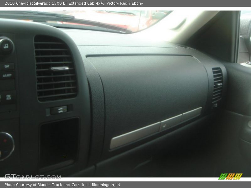 Victory Red / Ebony 2010 Chevrolet Silverado 1500 LT Extended Cab 4x4