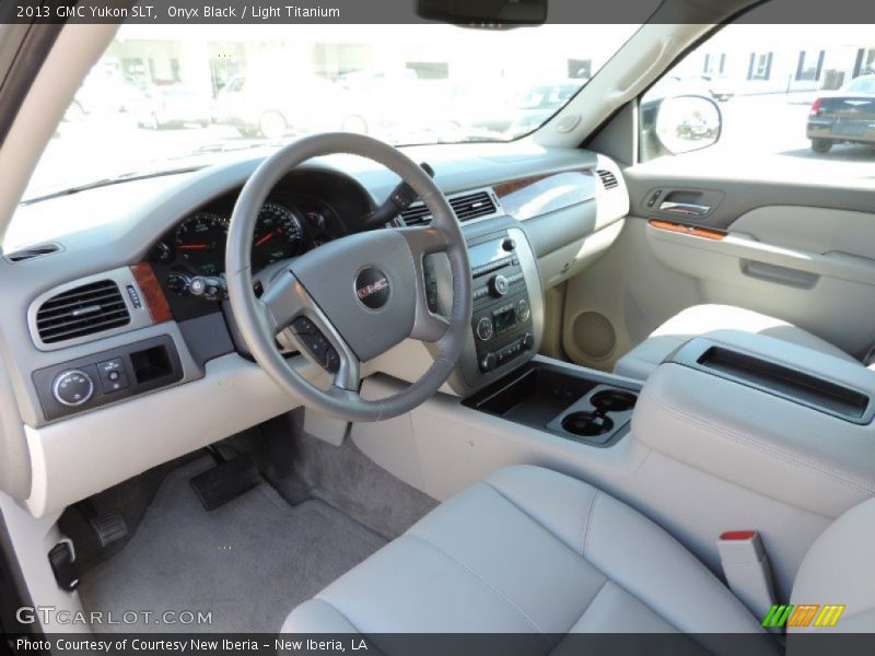 Onyx Black / Light Titanium 2013 GMC Yukon SLT