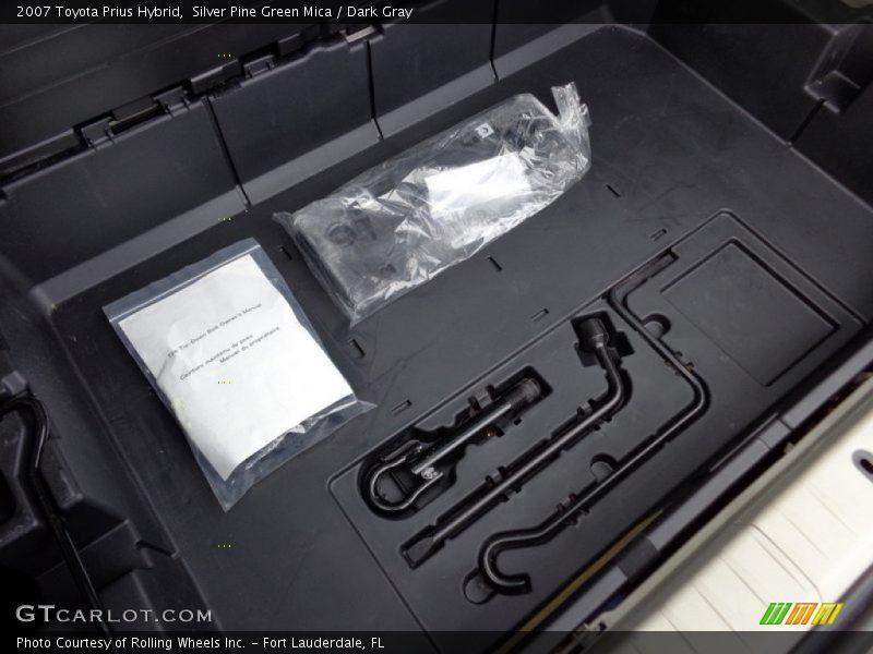 Silver Pine Green Mica / Dark Gray 2007 Toyota Prius Hybrid