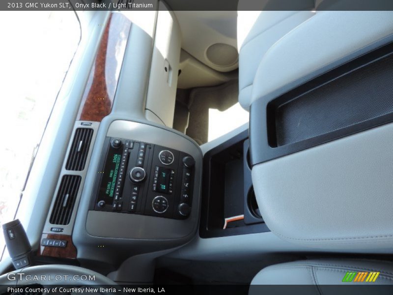 Onyx Black / Light Titanium 2013 GMC Yukon SLT