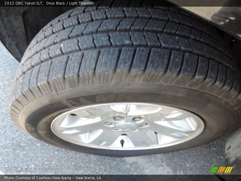 Onyx Black / Light Titanium 2013 GMC Yukon SLT