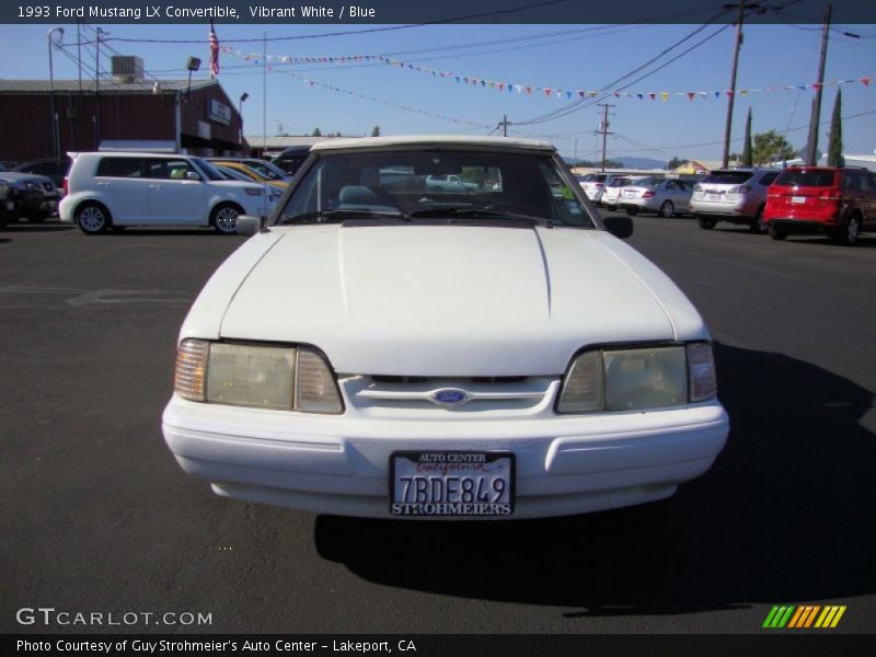 Vibrant White / Blue 1993 Ford Mustang LX Convertible