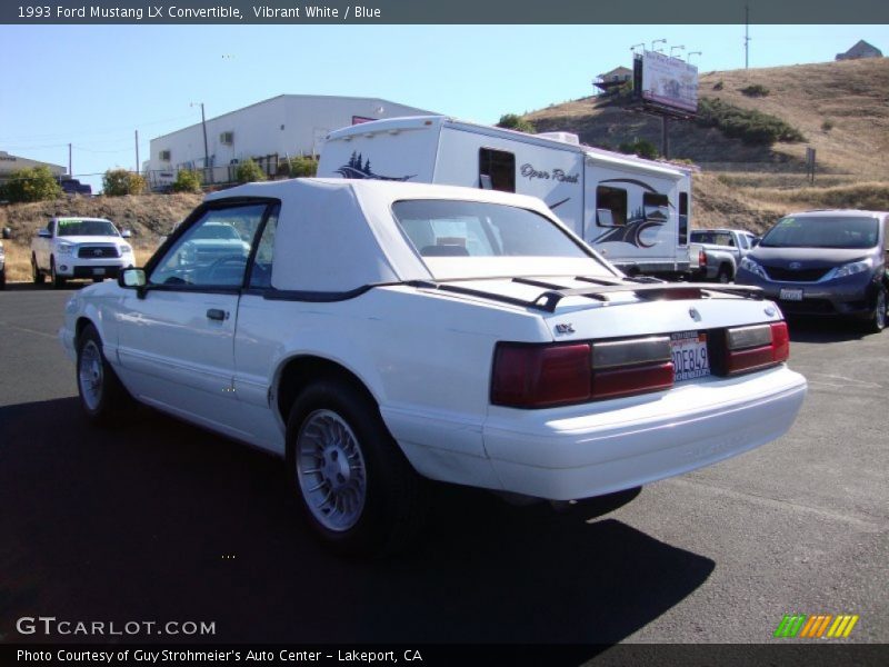 Vibrant White / Blue 1993 Ford Mustang LX Convertible