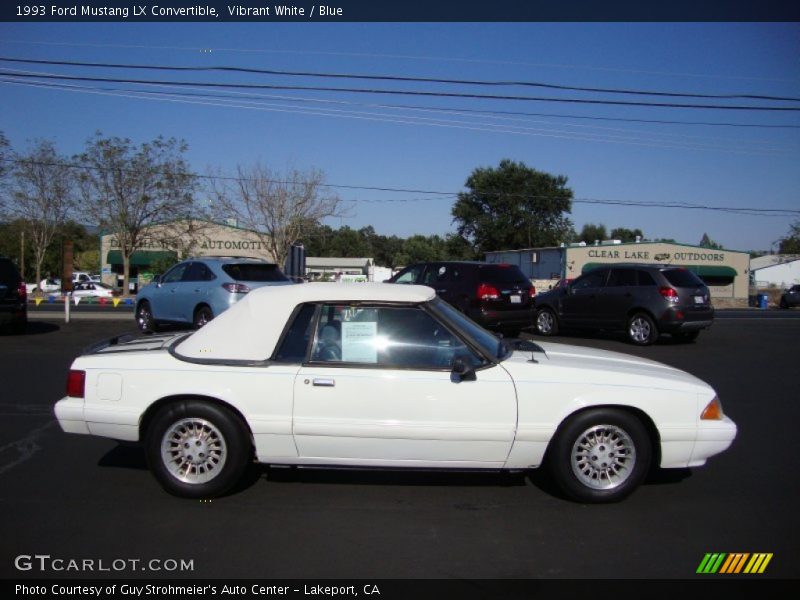 Vibrant White / Blue 1993 Ford Mustang LX Convertible