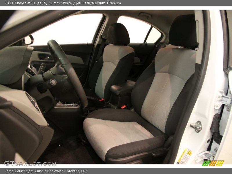 Summit White / Jet Black/Medium Titanium 2011 Chevrolet Cruze LS