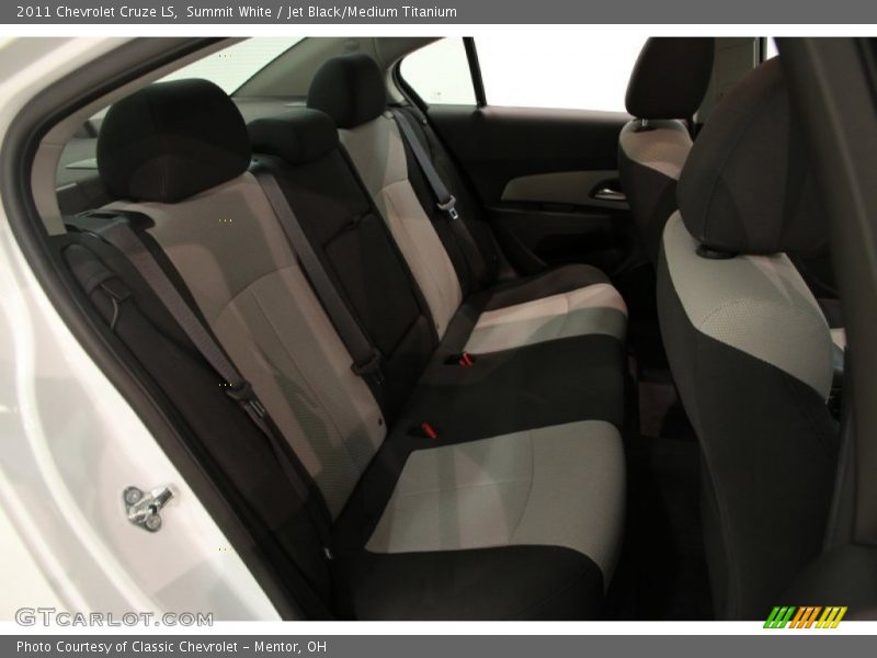 Summit White / Jet Black/Medium Titanium 2011 Chevrolet Cruze LS