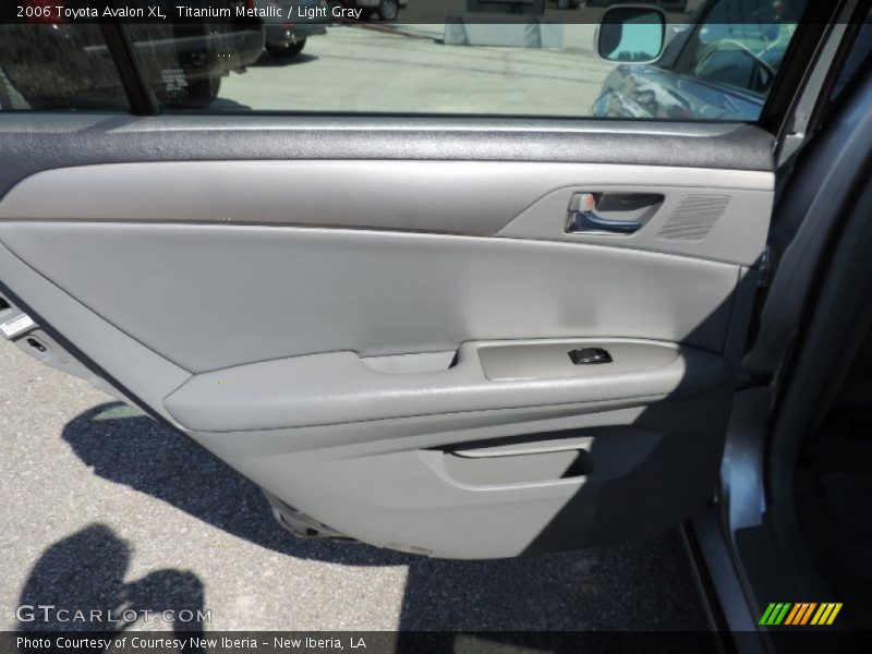 Titanium Metallic / Light Gray 2006 Toyota Avalon XL
