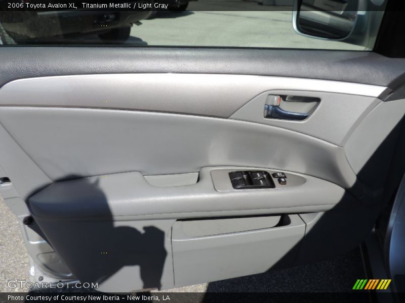 Titanium Metallic / Light Gray 2006 Toyota Avalon XL