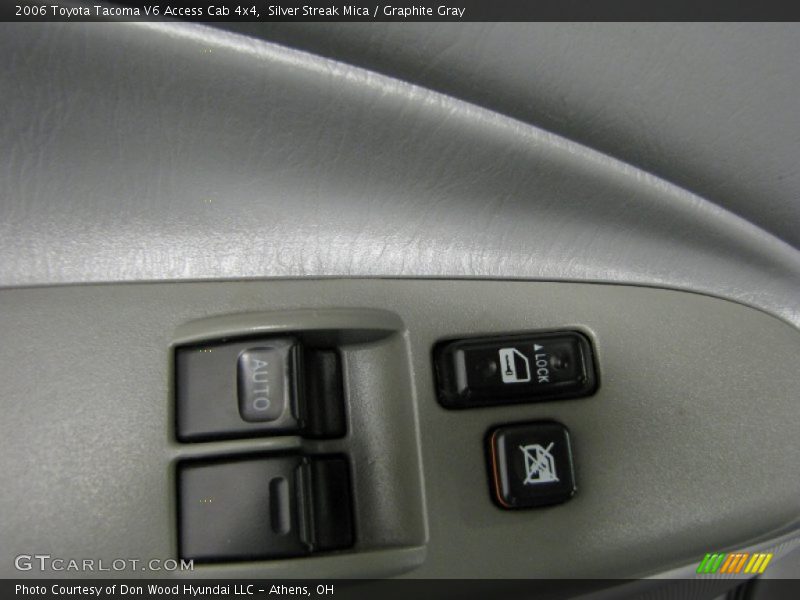 Silver Streak Mica / Graphite Gray 2006 Toyota Tacoma V6 Access Cab 4x4