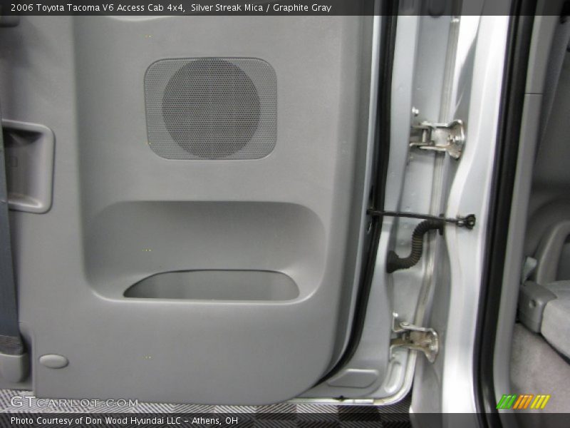 Silver Streak Mica / Graphite Gray 2006 Toyota Tacoma V6 Access Cab 4x4