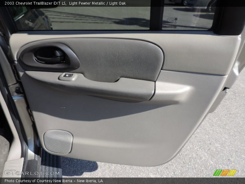 Light Pewter Metallic / Light Oak 2003 Chevrolet TrailBlazer EXT LS