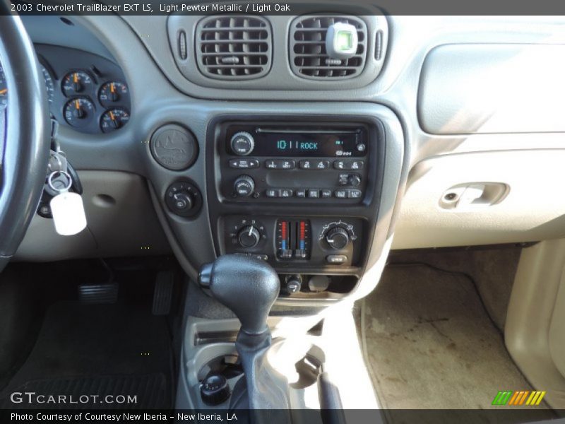 Light Pewter Metallic / Light Oak 2003 Chevrolet TrailBlazer EXT LS