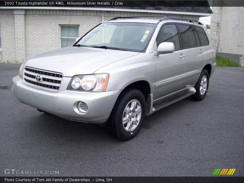 Millennium Silver Metallic / Gray 2002 Toyota Highlander V6 4WD